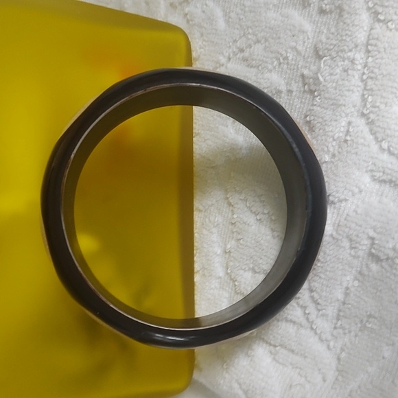 Beautiful Bangle - Picture 2 of 6